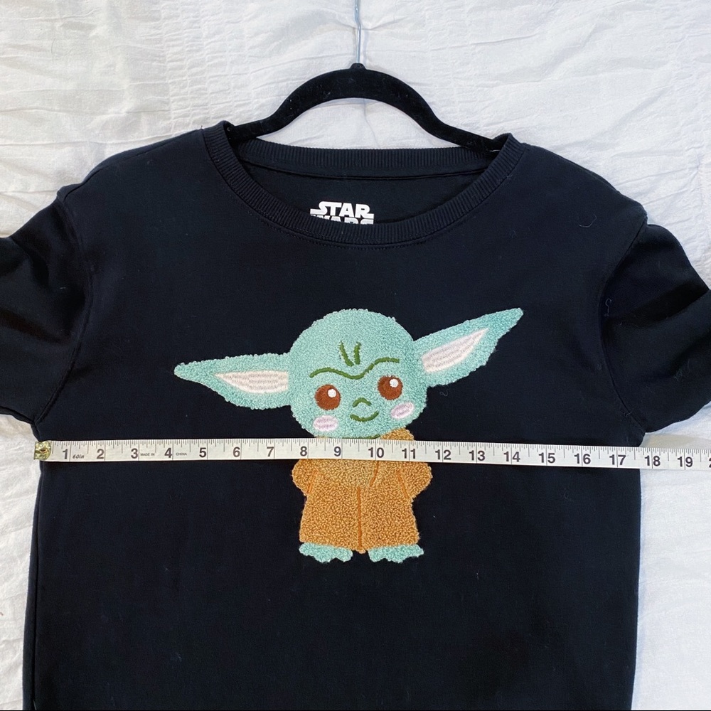 Star Wars Baby Yoda Grogu Terry Cloth Embroidered Black Top Size Small - Picture 4 of 4